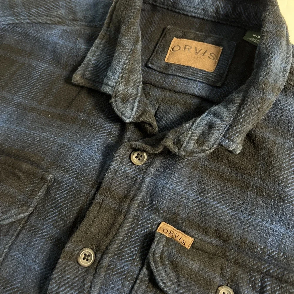 Orvis Men's Big‎ Bear Blue Black Plaid Heavy Flannel Button Down Size Medium - Picture 6 of 9